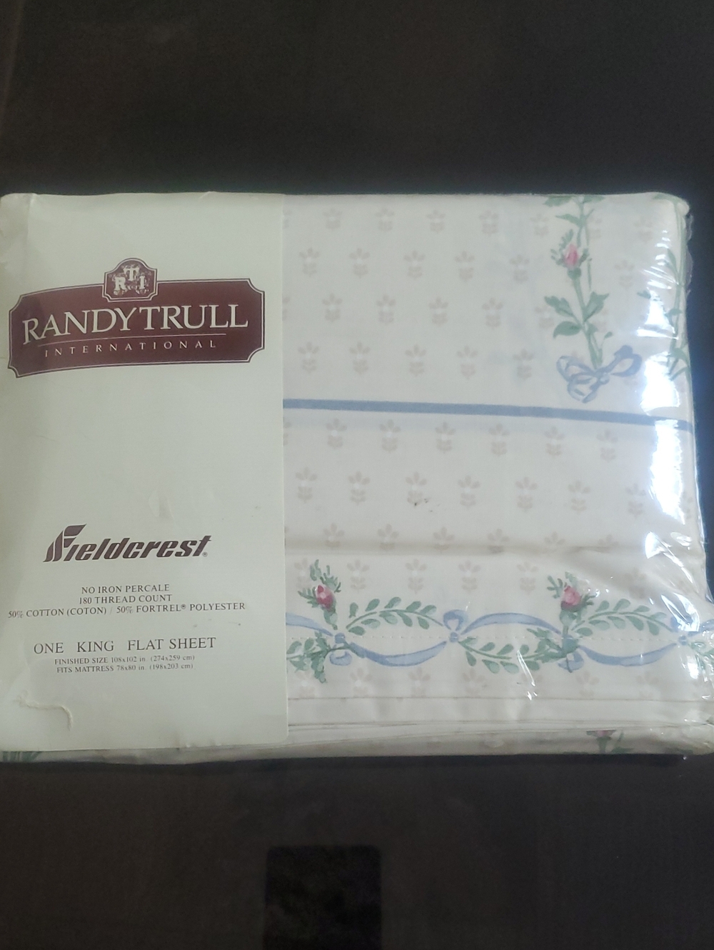 New In Pkg Fieldcrest 180 Count 1 King Flat Sheet Cream Blue Print